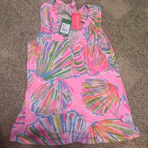 NWT Lilly Pulitzer Essie top. Size M